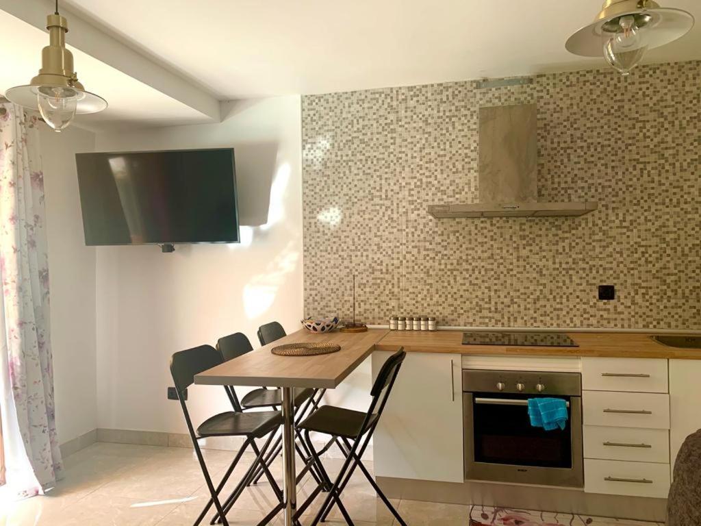 Duplex-Bungalow In Playa De Las Americas,3 Minutes Near The Best Beaches In Tenerife 外观 照片